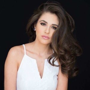 Meet your Posher, Maritsa